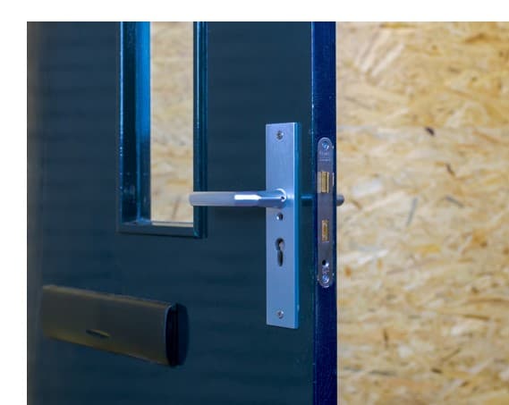 Cilinderslot kerntrek in deur