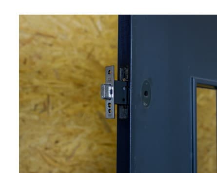 Bijzet insteekslot in deur